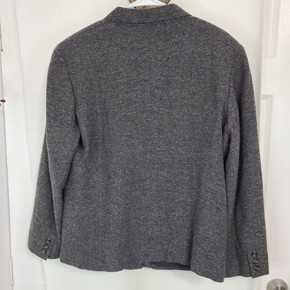 Liz Claiborne Collection Woman's Blazer, Size 16 Color: Grey - Picture 14 of 14